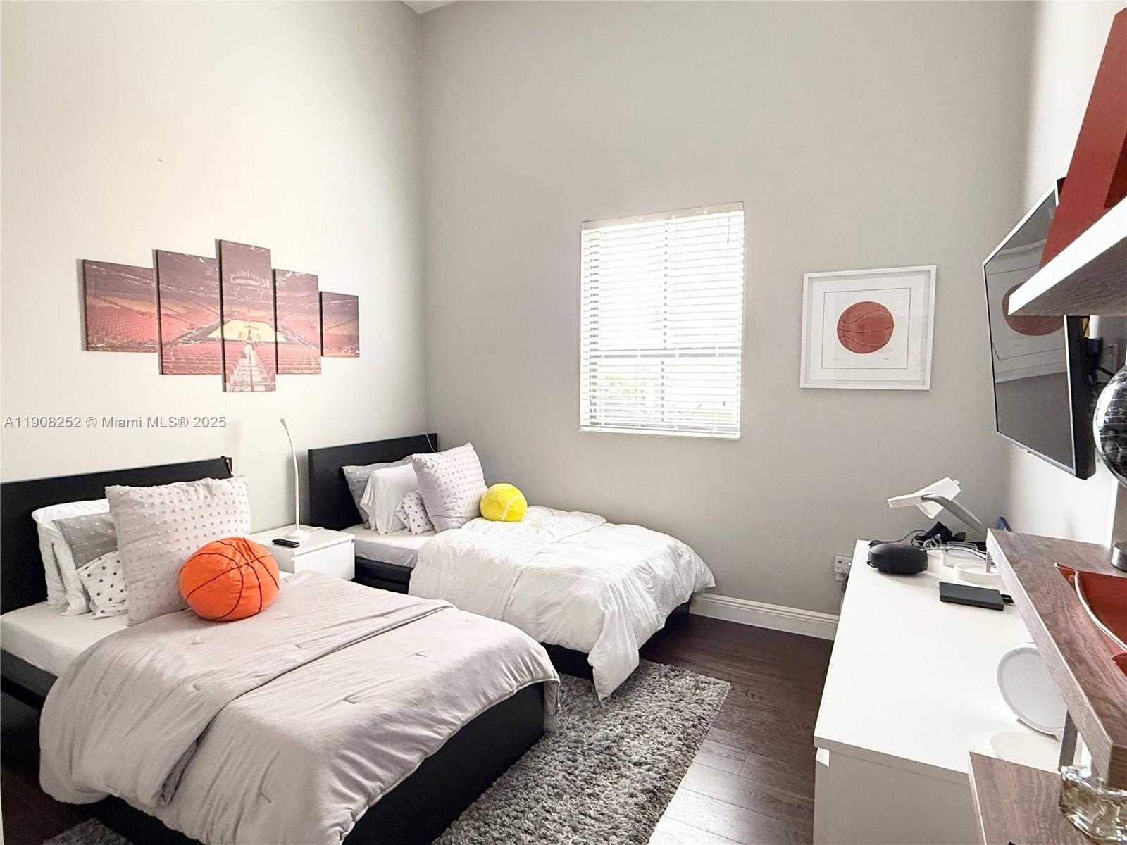 Small Image of 8390 SOUTH WEST 72ND AVE #310, Miami Number 10