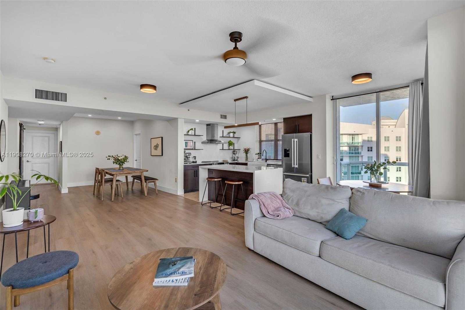 Small Image of 7900 HARBOR ISLAND DR #1525, North Bay Village Number 11