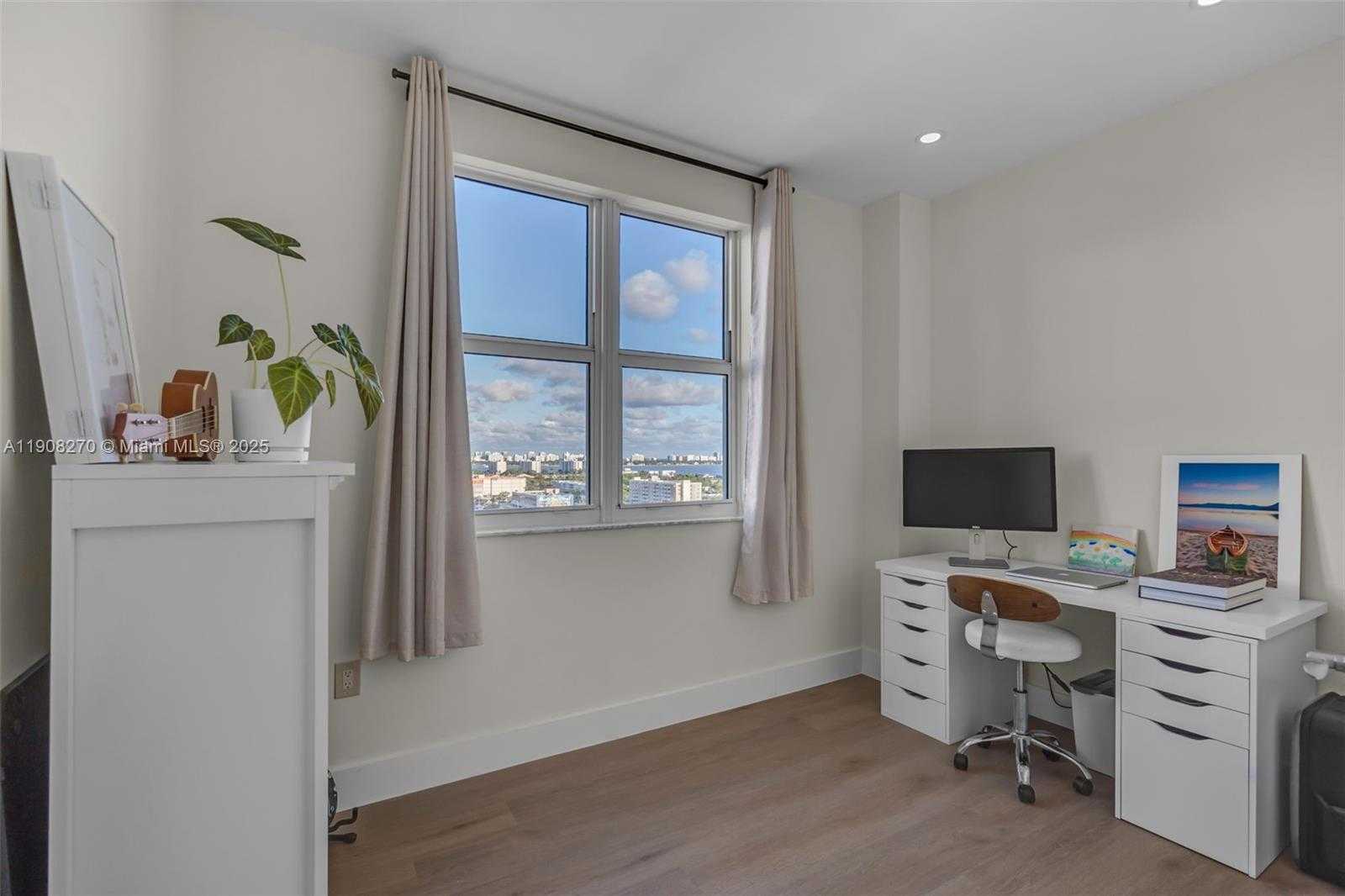 Small Image of 7900 HARBOR ISLAND DR #1525, North Bay Village Number 25