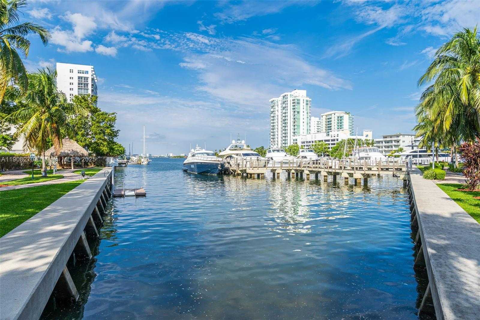 Small Image of 7900 HARBOR ISLAND DR #1525, North Bay Village Number 36