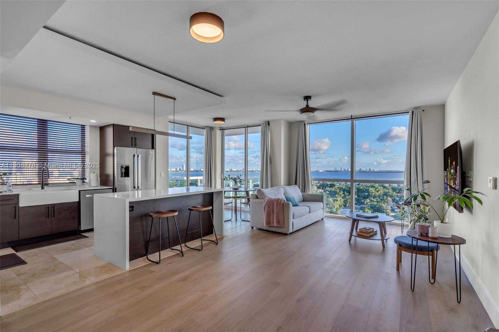 Small Image of 7900 HARBOR ISLAND DR #1525, North Bay Village Number 4