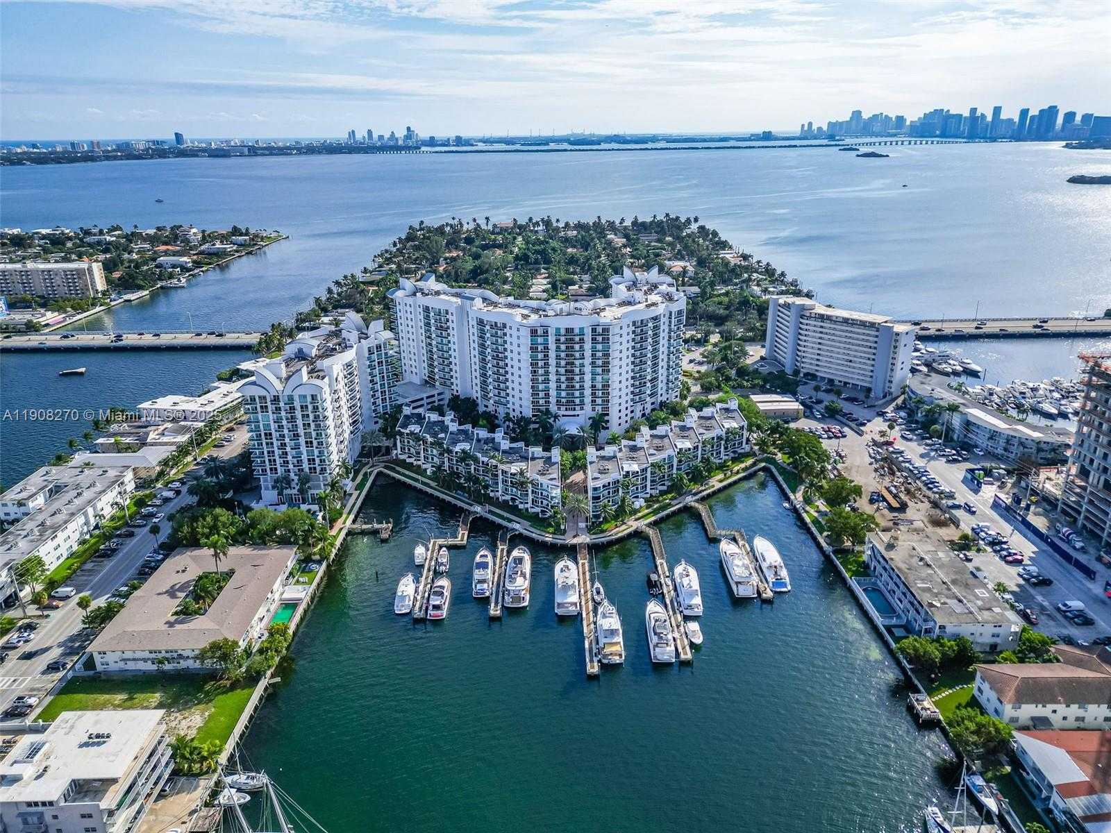 Small Image of 7900 HARBOR ISLAND DR #1525, North Bay Village Number 41