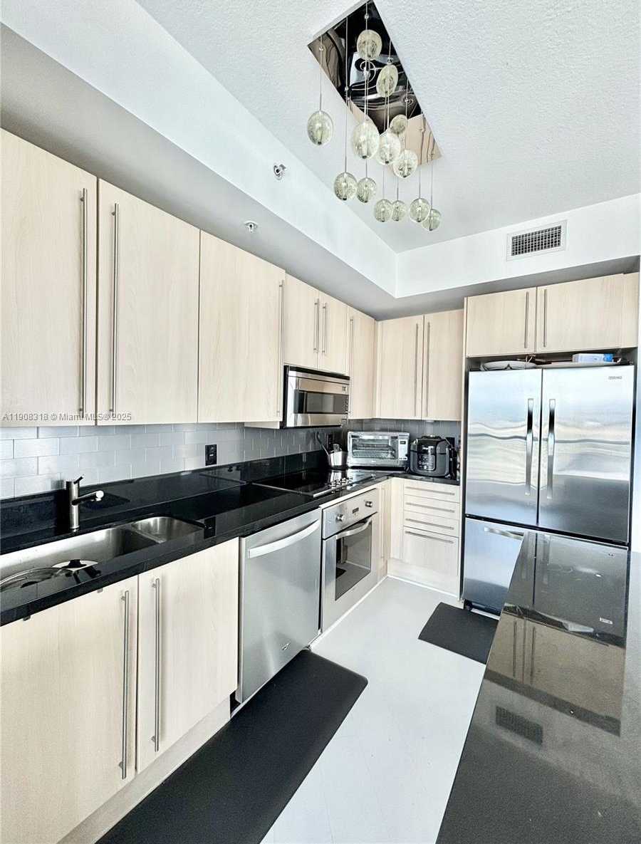 Small Image of 79 SOUTH WEST 12TH ST #4012-S, Miami Number 6