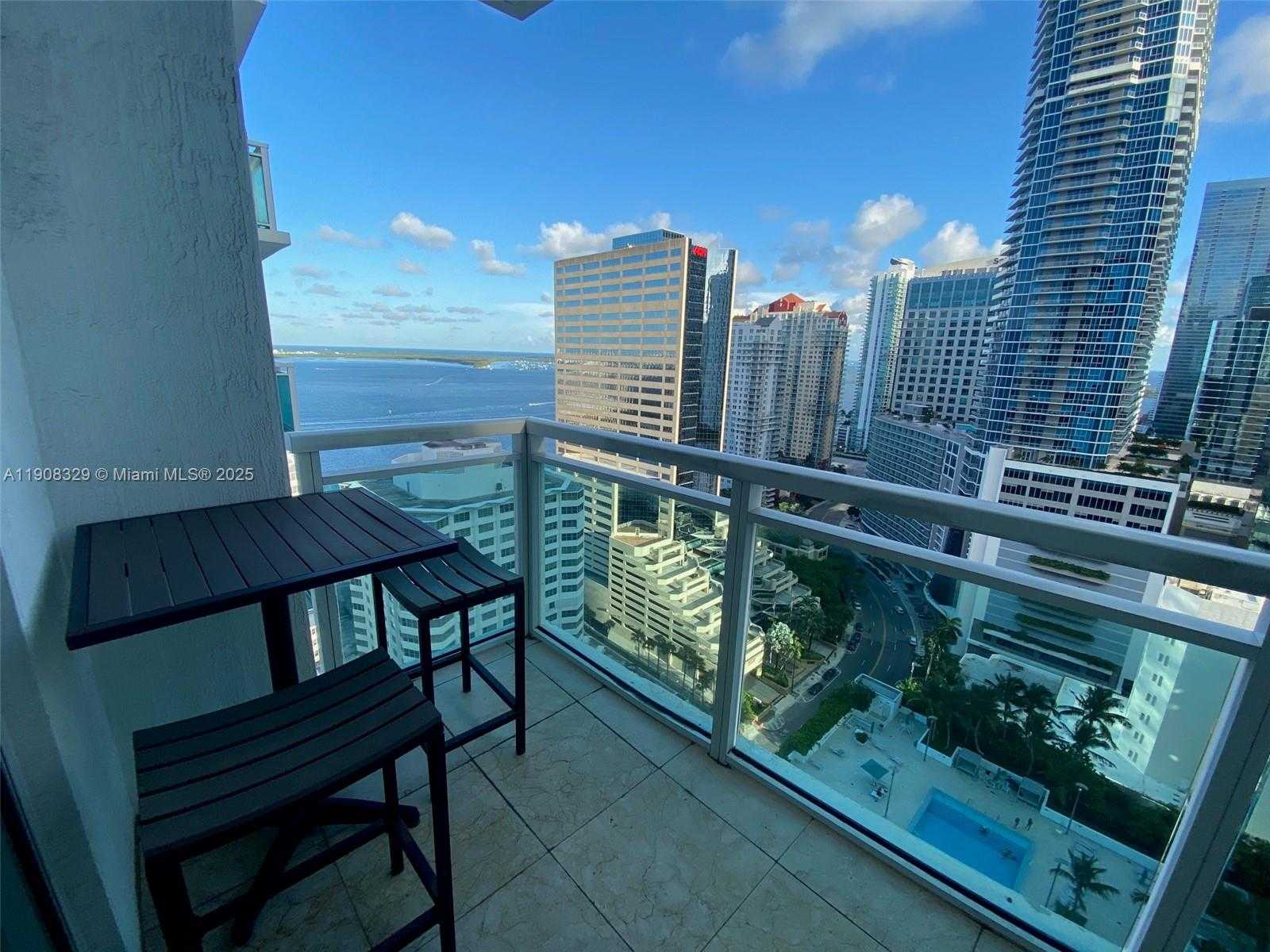 Small Image of 950 BRICKELL BAY DR #2707, Miami Number 1