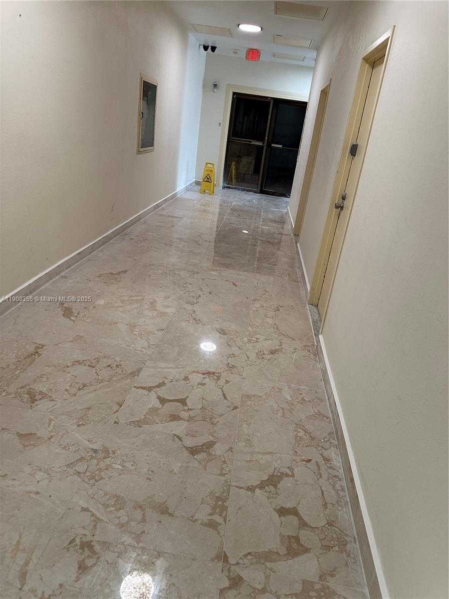 Small Image of 3725 SOUTH OCEAN DR #1517, Hollywood Number 7