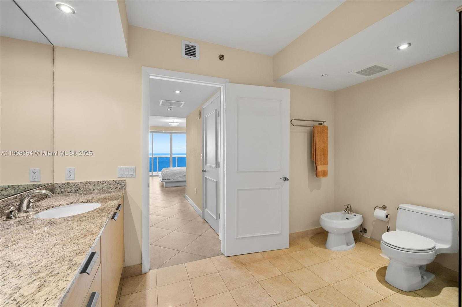 Small Image of 1800 SOUTH OCEAN DR #2603, Hallandale Beach Number 21