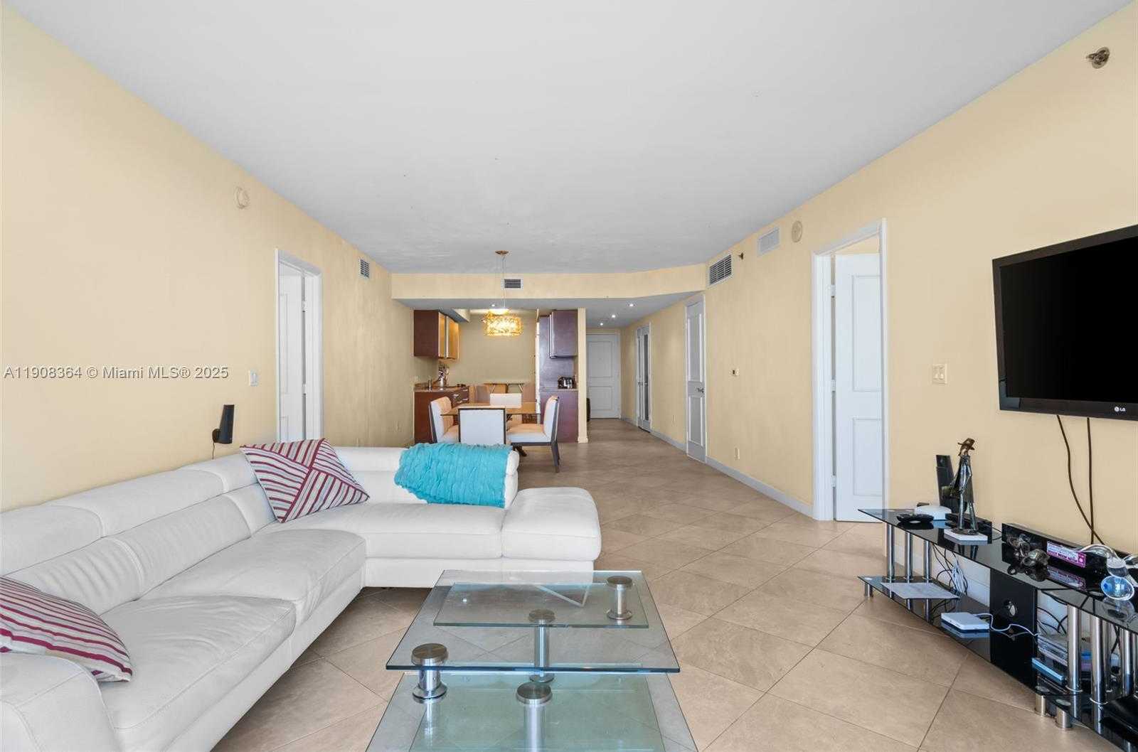 Small Image of 1800 SOUTH OCEAN DR #2603, Hallandale Beach Number 3