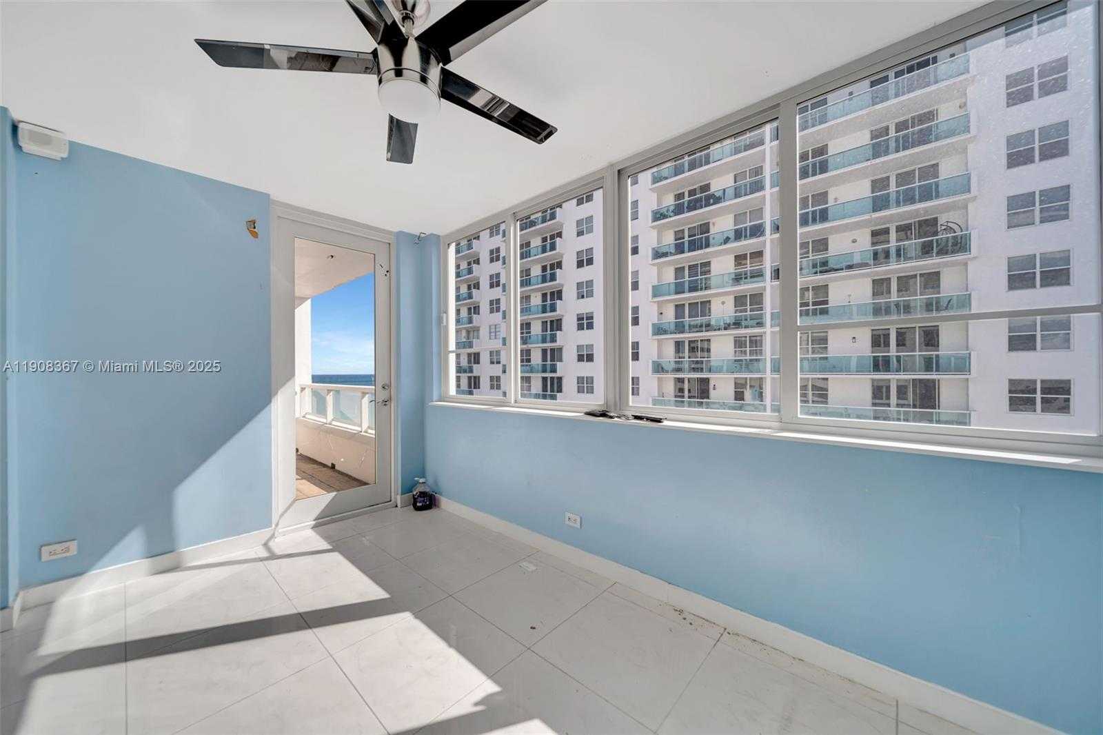 Small Image of 5005 COLLINS AVE #1009, Miami Beach Number 13