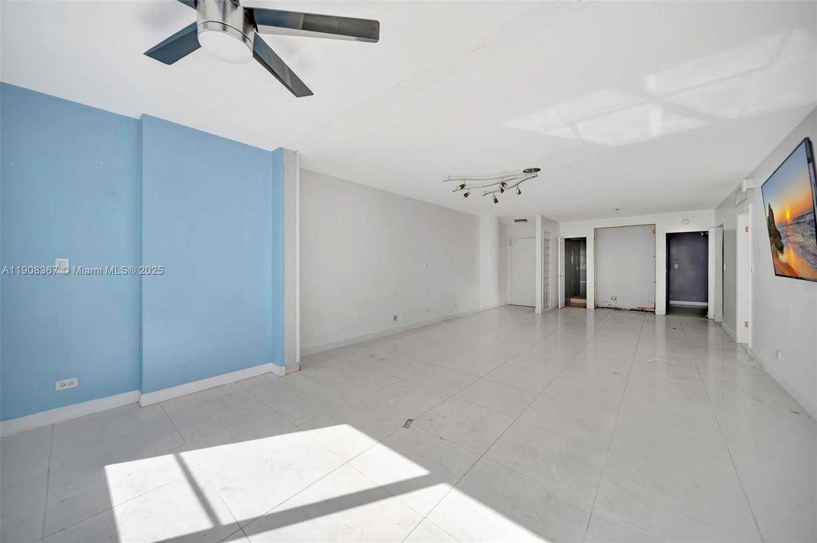 Small Image of 5005 COLLINS AVE #1009, Miami Beach Number 15