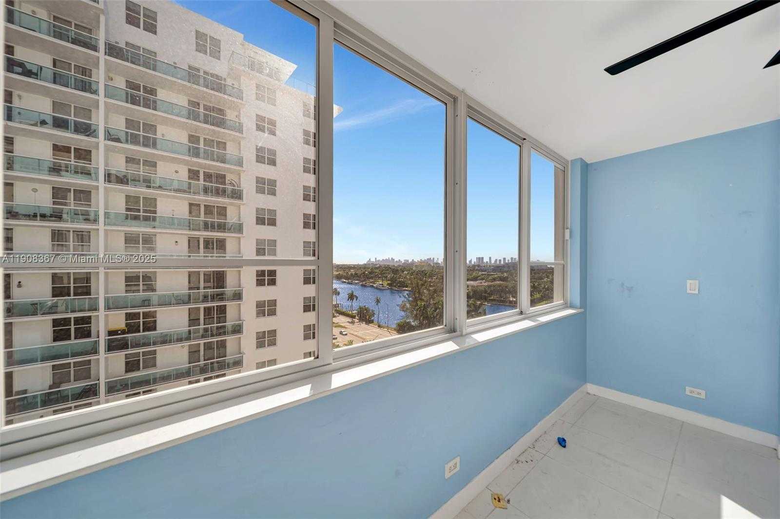 Small Image of 5005 COLLINS AVE #1009, Miami Beach Number 23