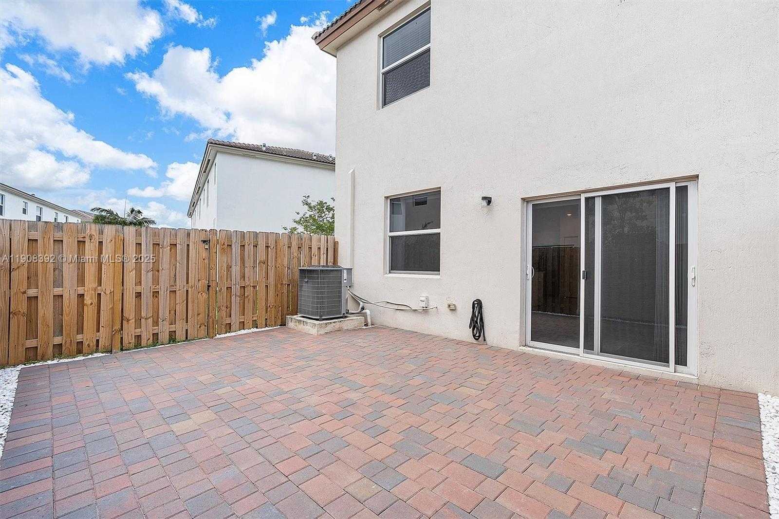 Small Image of 12845 NORTH WEST 24TH AVE, Miami Number 26