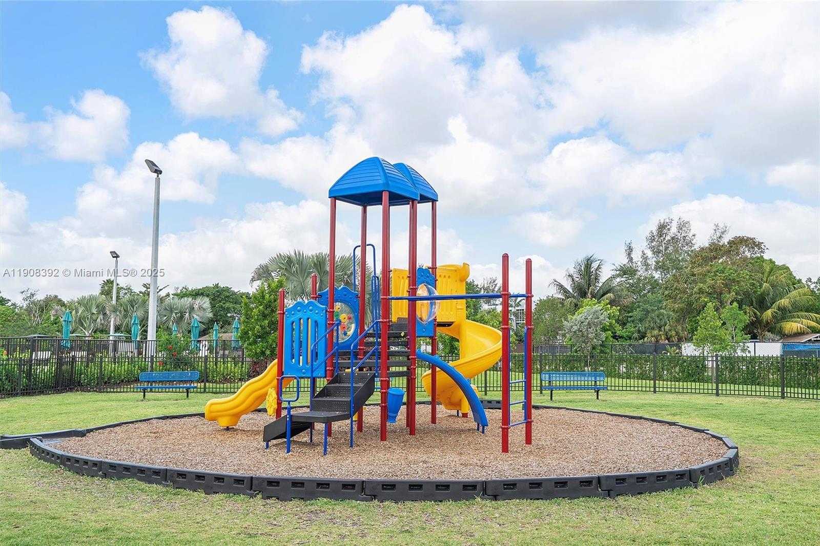 Small Image of 12845 NORTH WEST 24TH AVE, Miami Number 31