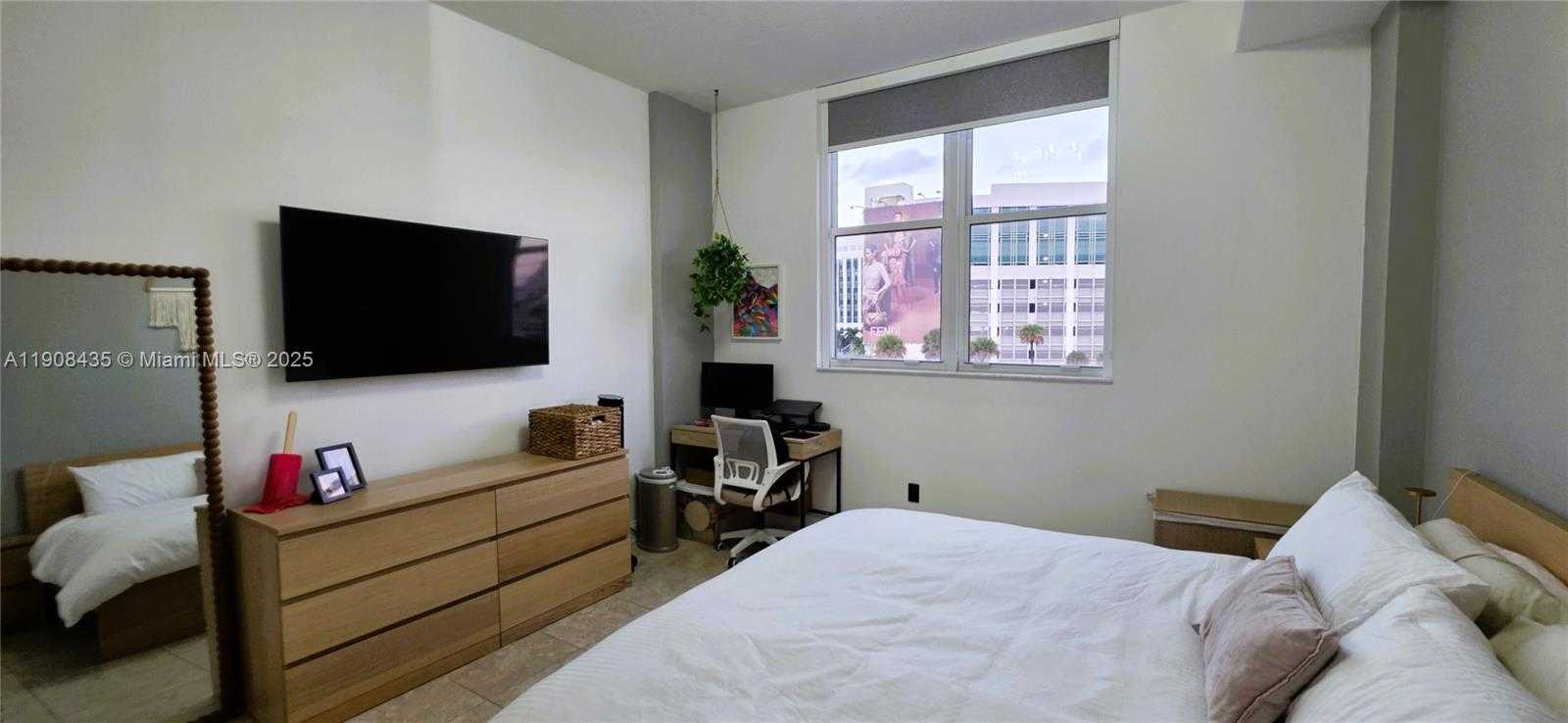 Small Image of 1350 NORTH WEST 8TH CT #A1-6, Miami Number 16