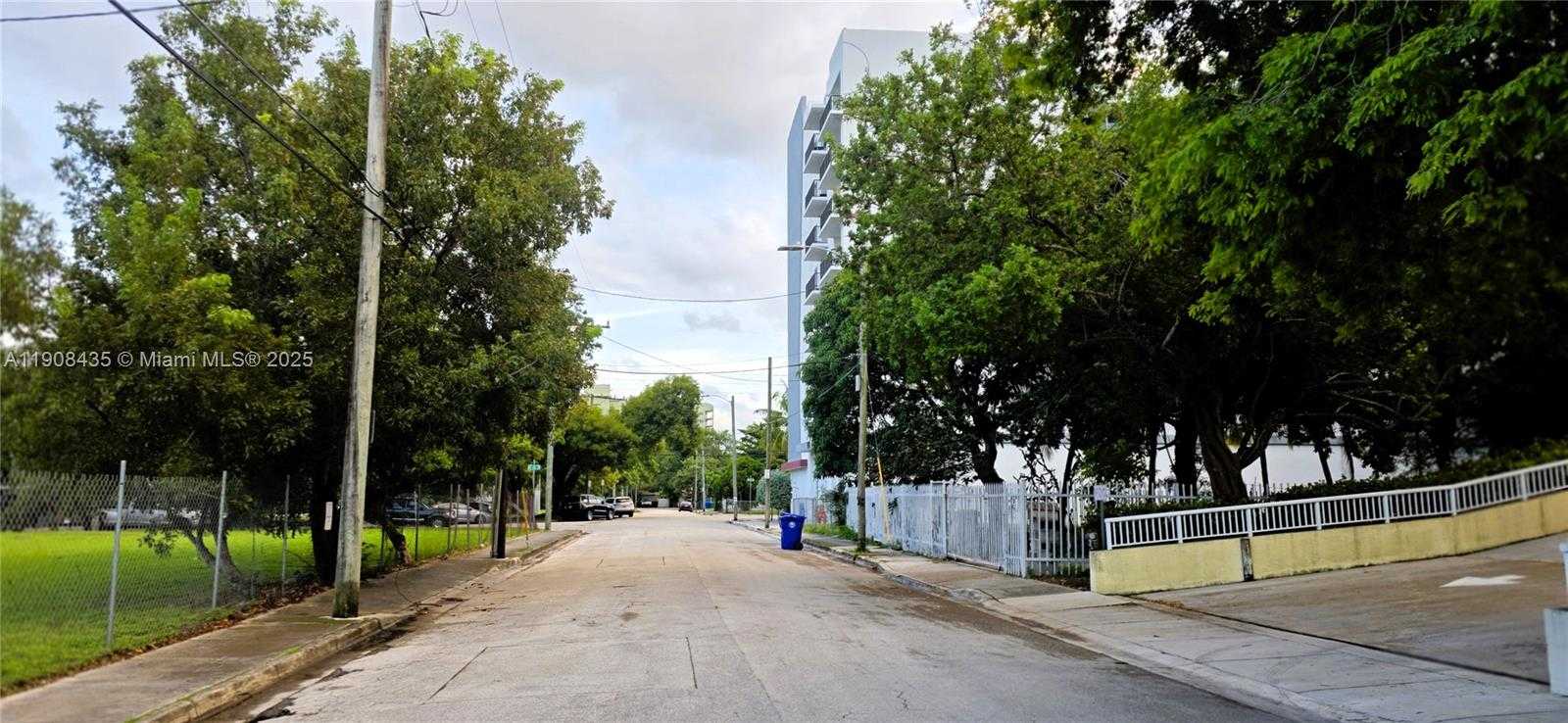 Small Image of 1350 NORTH WEST 8TH CT #A1-6, Miami Number 40