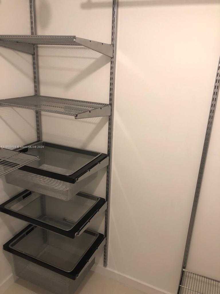 Small Image of 200 BISCAYNE BOULEVARD WAY #902, Miami Number 26