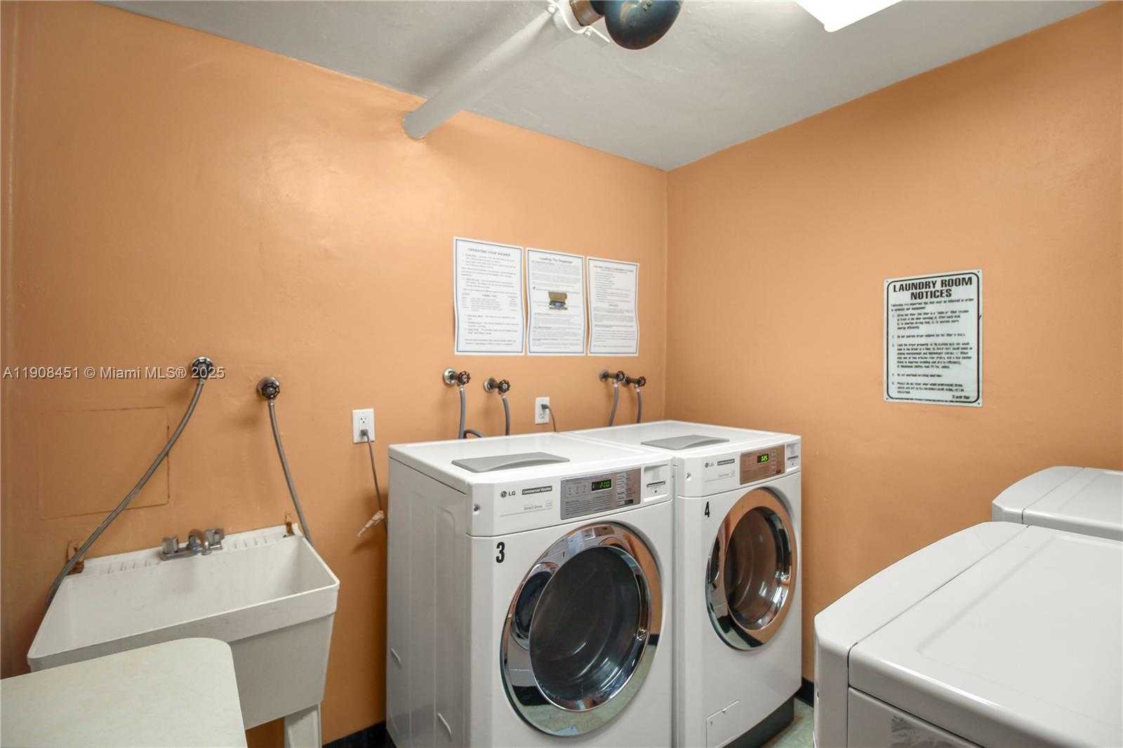 Small Image of 600 THREE ISLANDS BLVD #920, Hallandale Beach Number 22