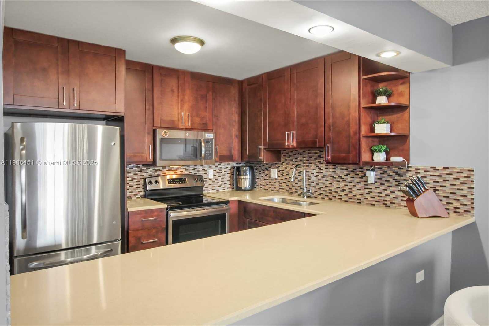 Small Image of 600 THREE ISLANDS BLVD #920, Hallandale Beach Number 6