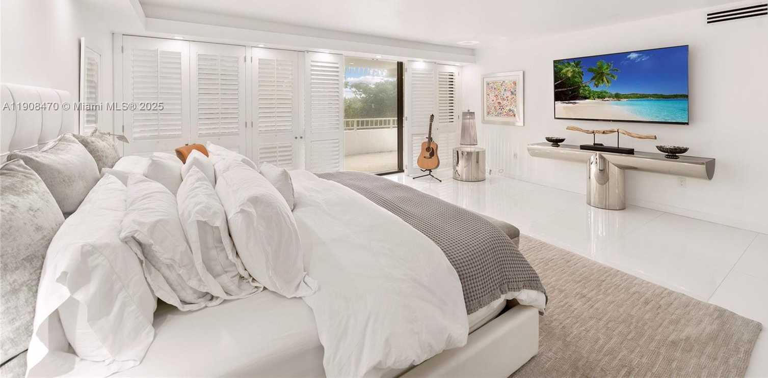 Small Image of 10205 COLLINS AVE #201, Bal Harbour Number 13