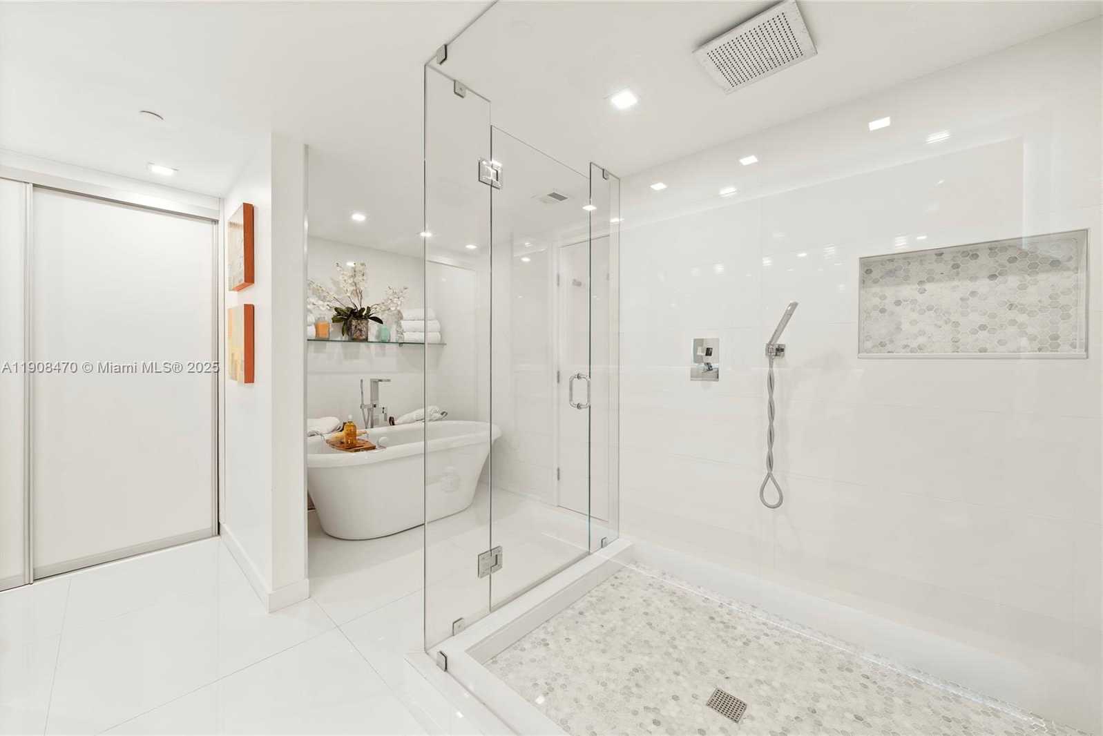 Small Image of 10205 COLLINS AVE #201, Bal Harbour Number 17
