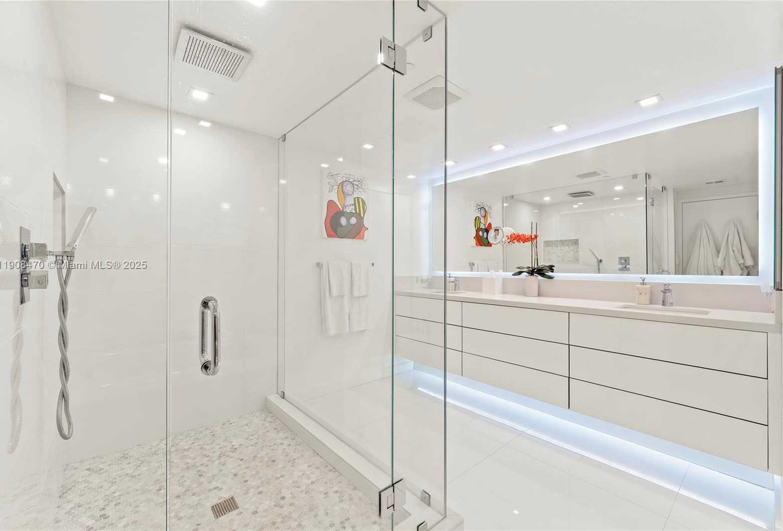 Small Image of 10205 COLLINS AVE #201, Bal Harbour Number 18