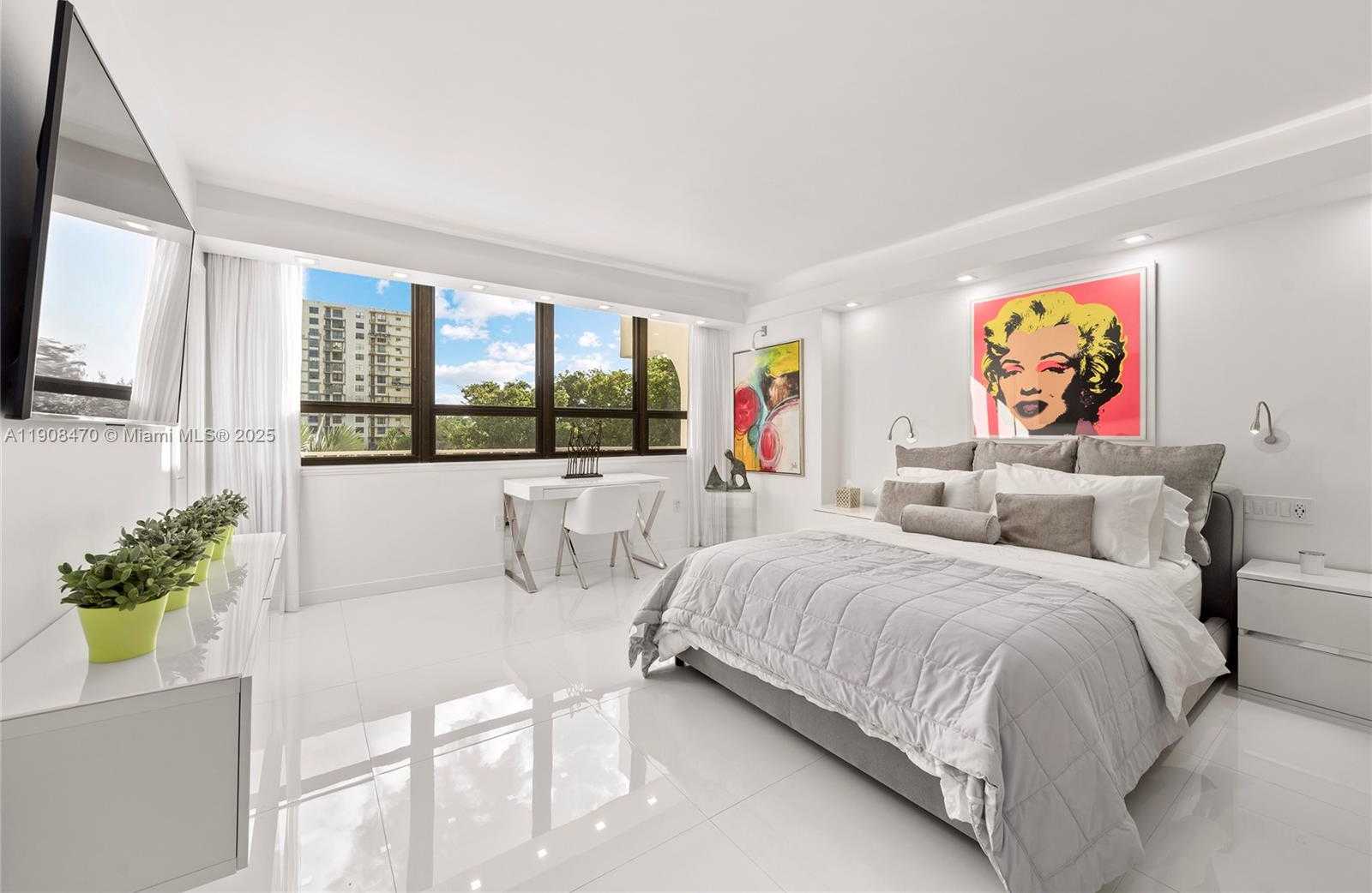 Small Image of 10205 COLLINS AVE #201, Bal Harbour Number 19