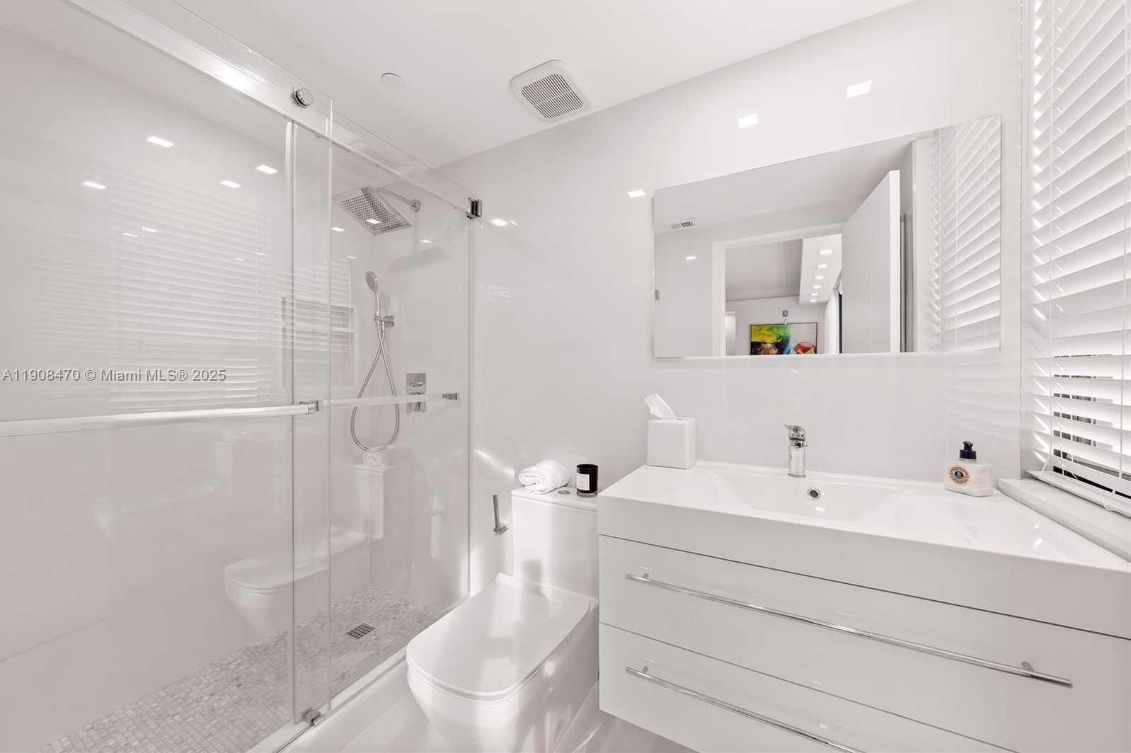 Small Image of 10205 COLLINS AVE #201, Bal Harbour Number 20
