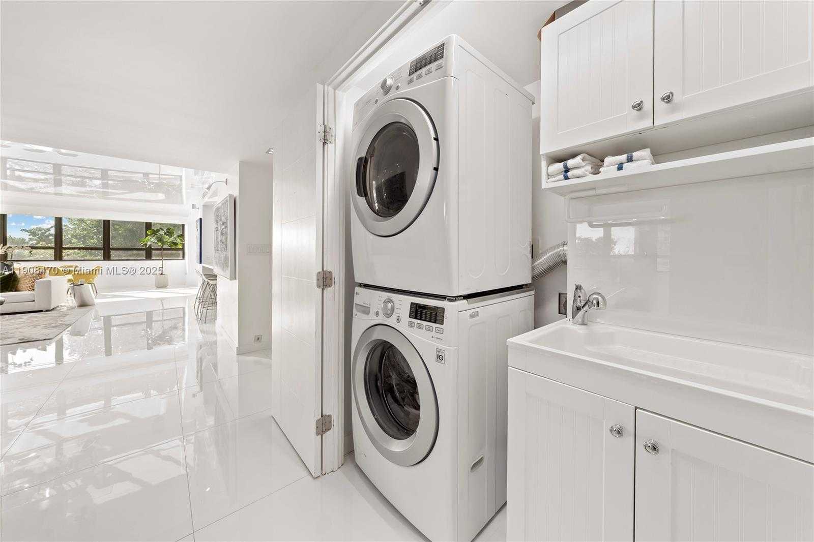 Small Image of 10205 COLLINS AVE #201, Bal Harbour Number 21