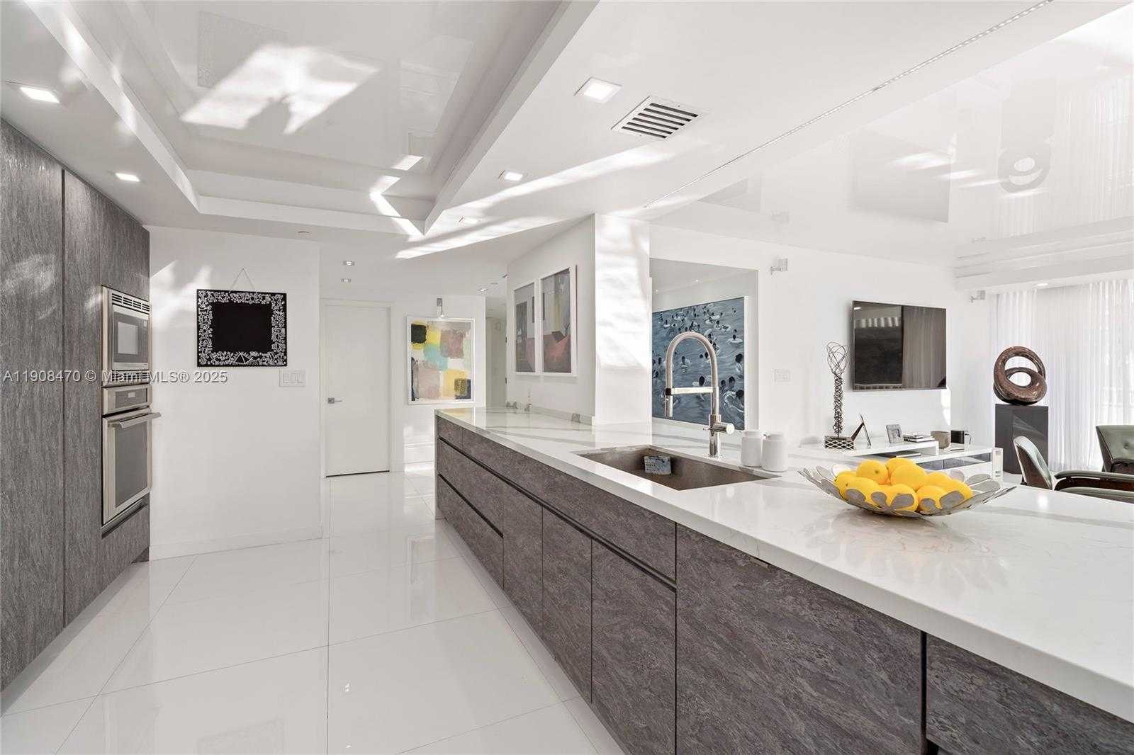 Small Image of 10205 COLLINS AVE #201, Bal Harbour Number 5