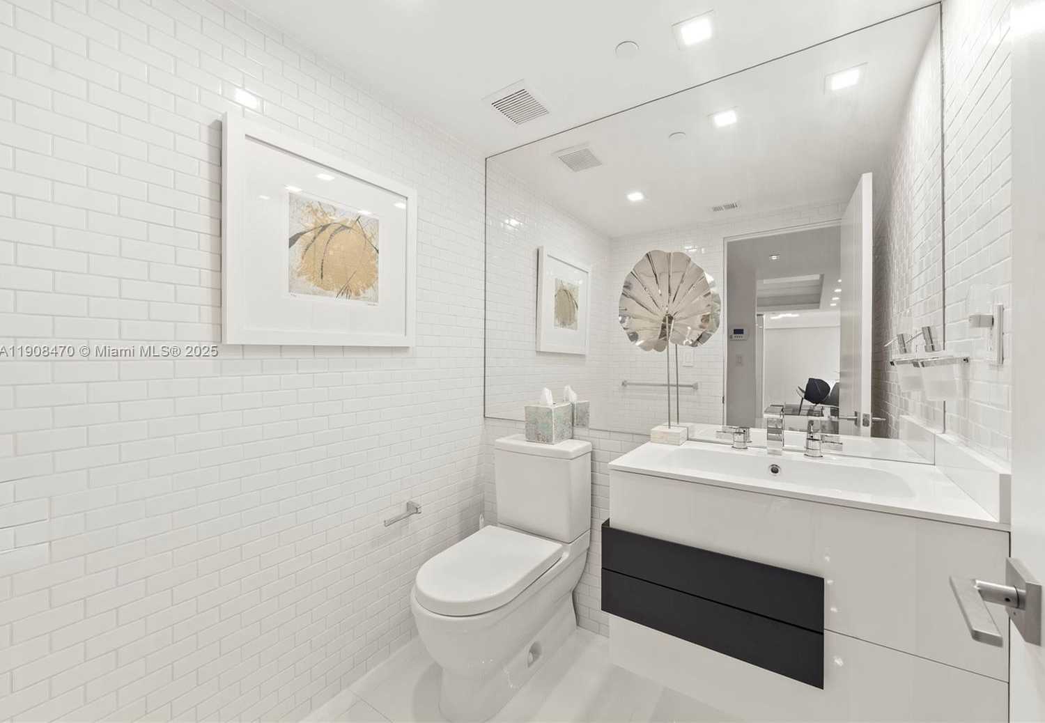 Small Image of 10205 COLLINS AVE #201, Bal Harbour Number 7