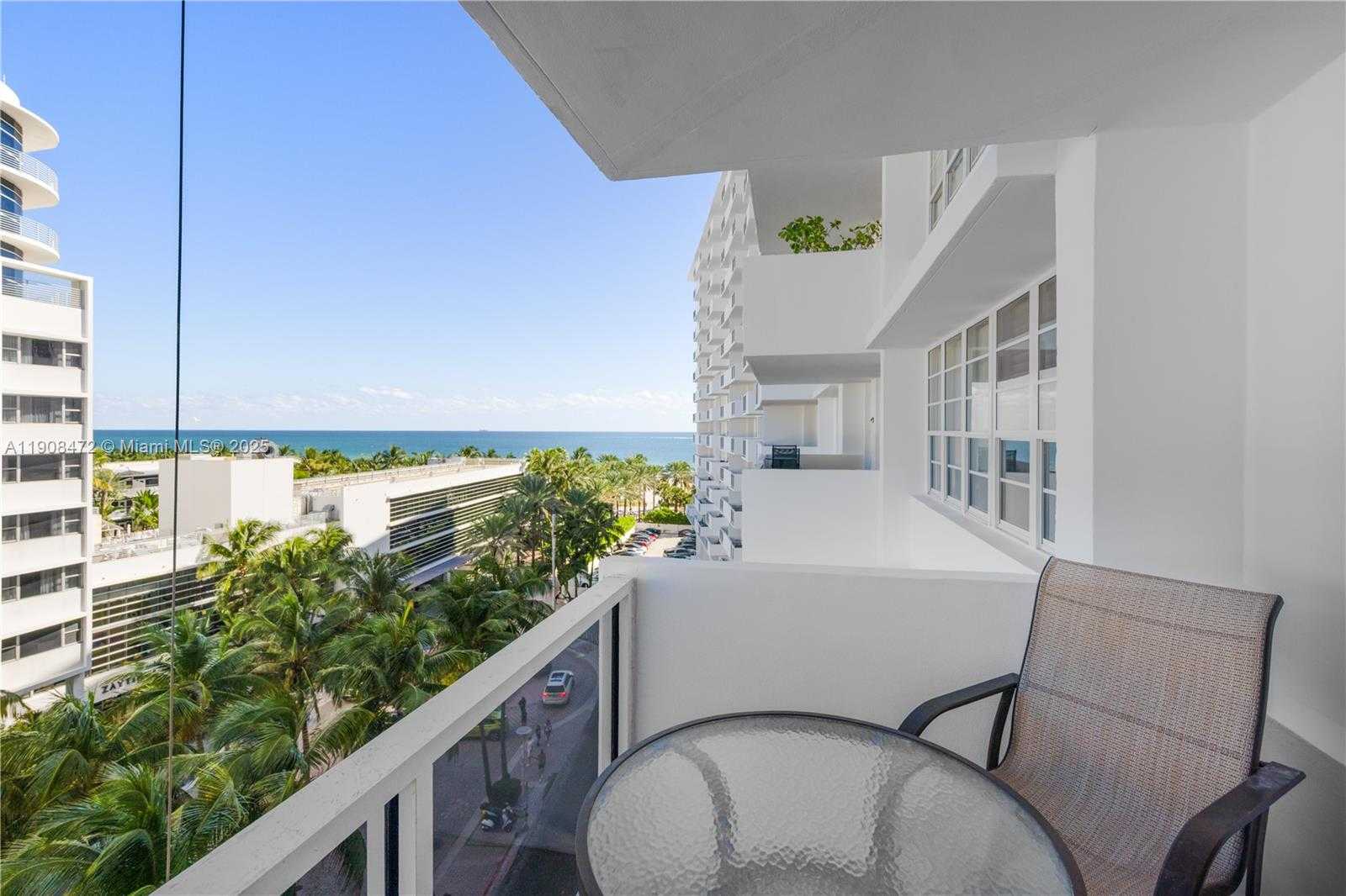 Small Image of 100 LINCOLN RD #702, Miami Beach Number 3