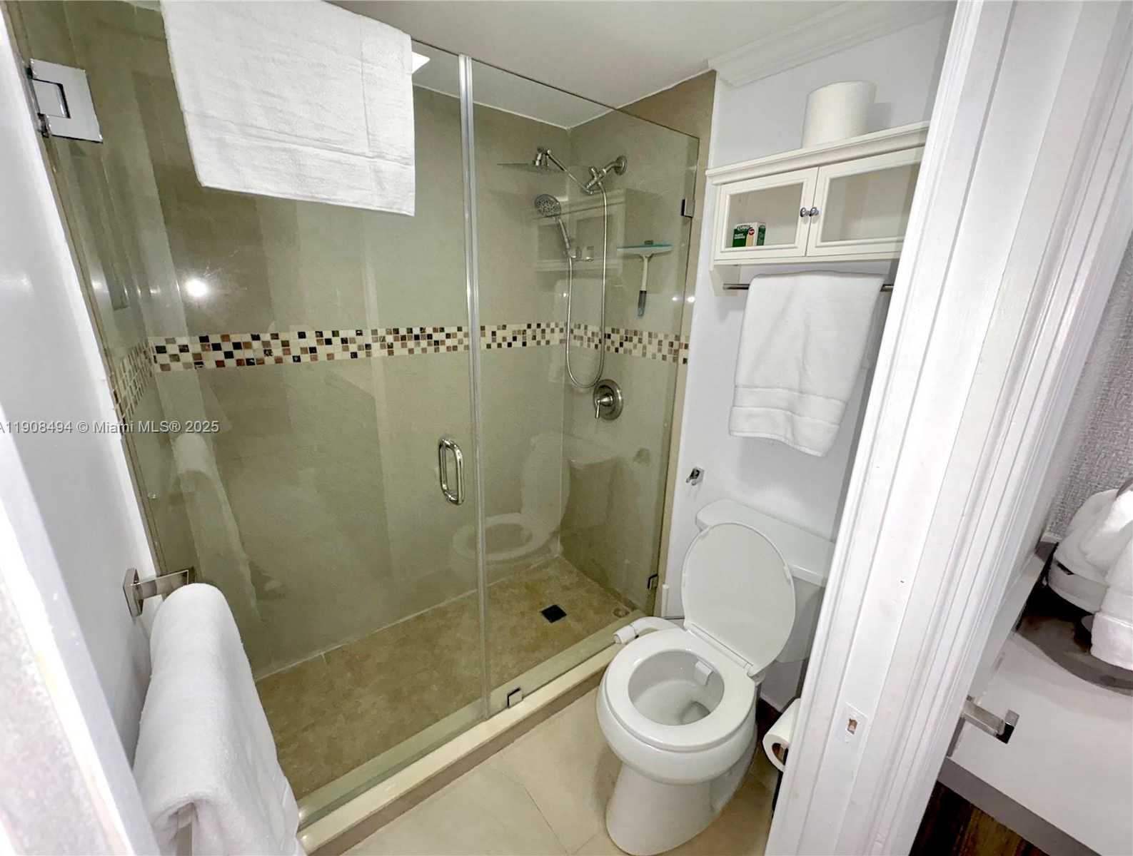 Small Image of 20500 WEST COUNTRY CLUB DR #501, Aventura Number 12