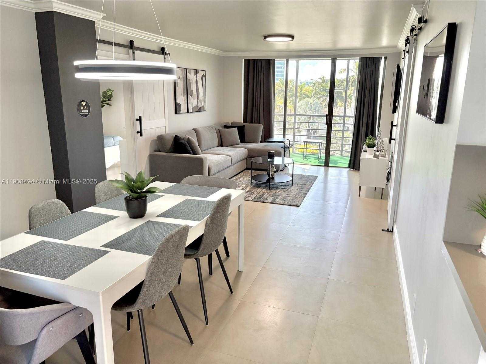 Small Image of 20500 WEST COUNTRY CLUB DR #501, Aventura Number 2