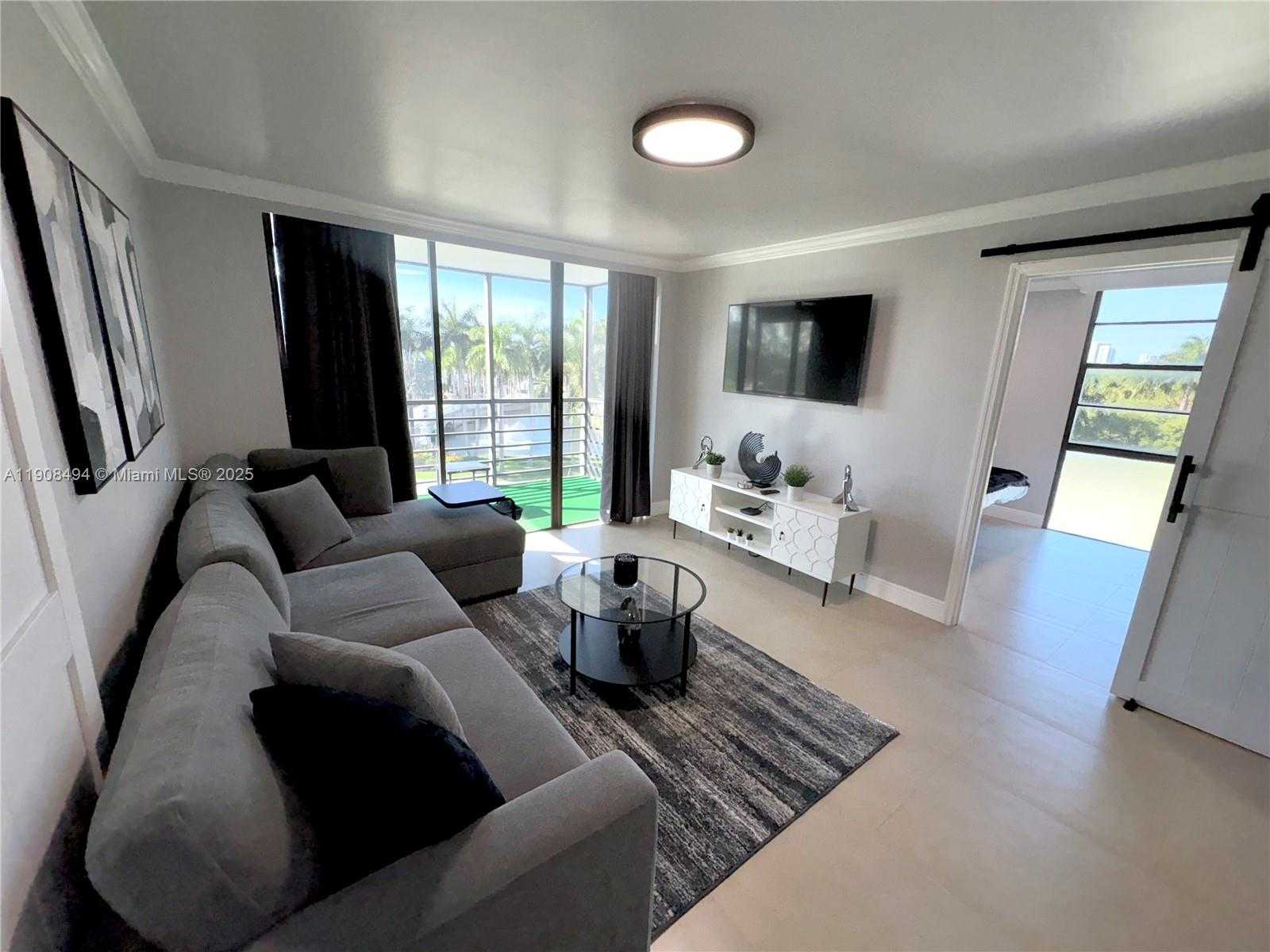 Small Image of 20500 WEST COUNTRY CLUB DR #501, Aventura Number 23