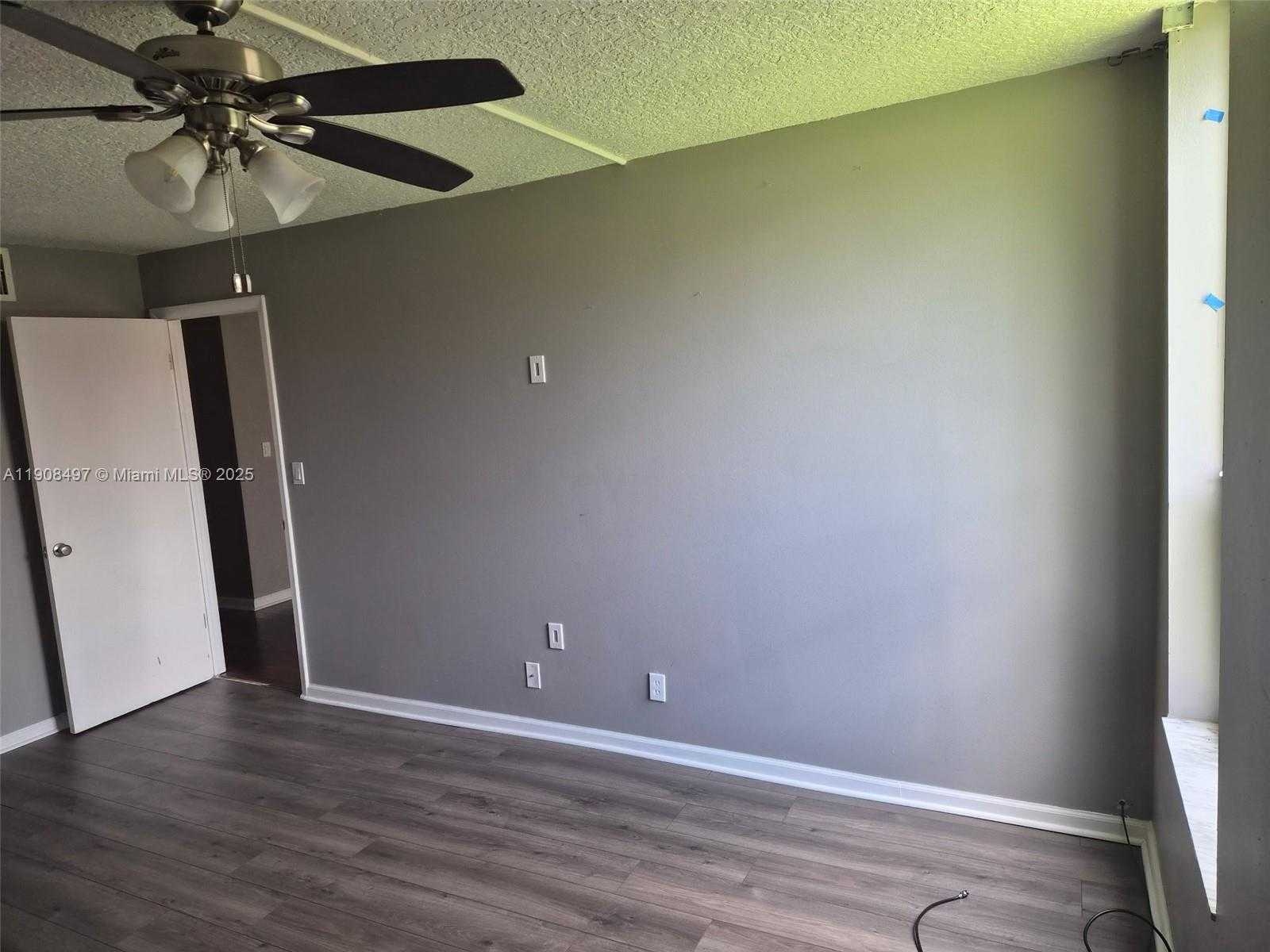 Small Image of 7175 ORANGE DR #203H, Davie Number 7