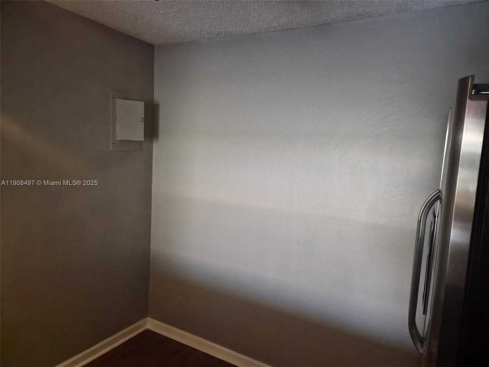 Small Image of 7175 ORANGE DR #203H, Davie Number 9