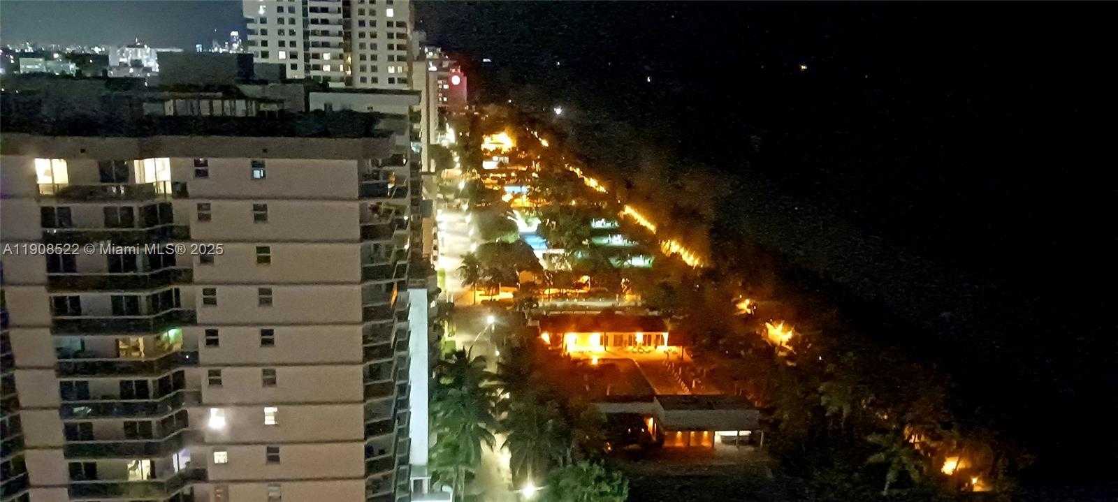 Small Image of 2401 COLLINS AVE #1708, Miami Beach Number 12