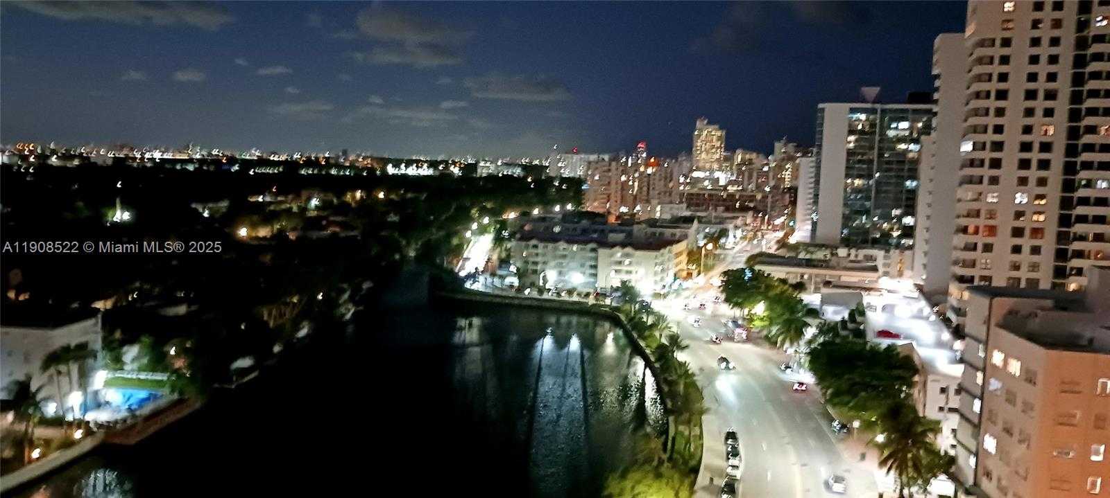 Small Image of 2401 COLLINS AVE #1708, Miami Beach Number 15