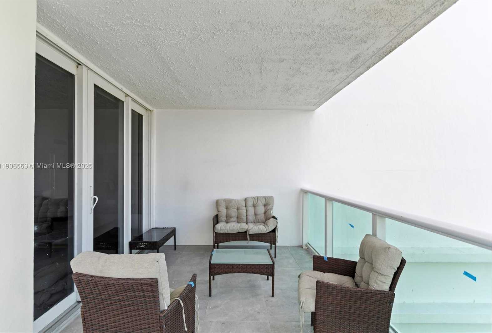 Small Image of 100 BAYVIEW DR #227, Sunny Isles Beach Number 44