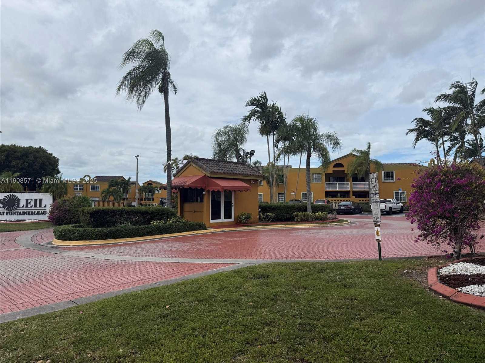 Small Image of 9735 FONTAINEBLEAU BLVD #G205, Miami Number 7