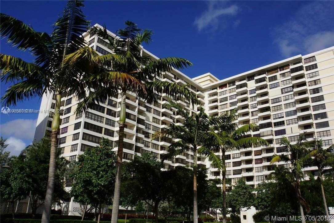 Small Image of 600 THREE ISLANDS BLVD #721, Hallandale Beach Number 22