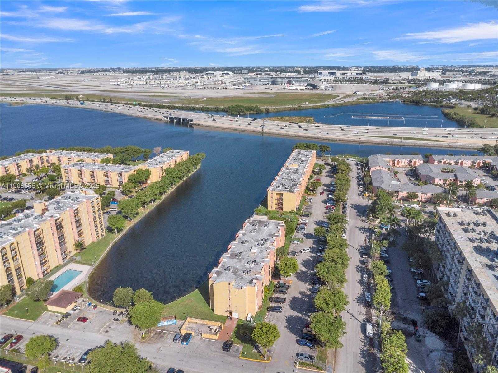 Small Image of 4709 NORTH WEST 7TH ST #204-9, Miami Number 12