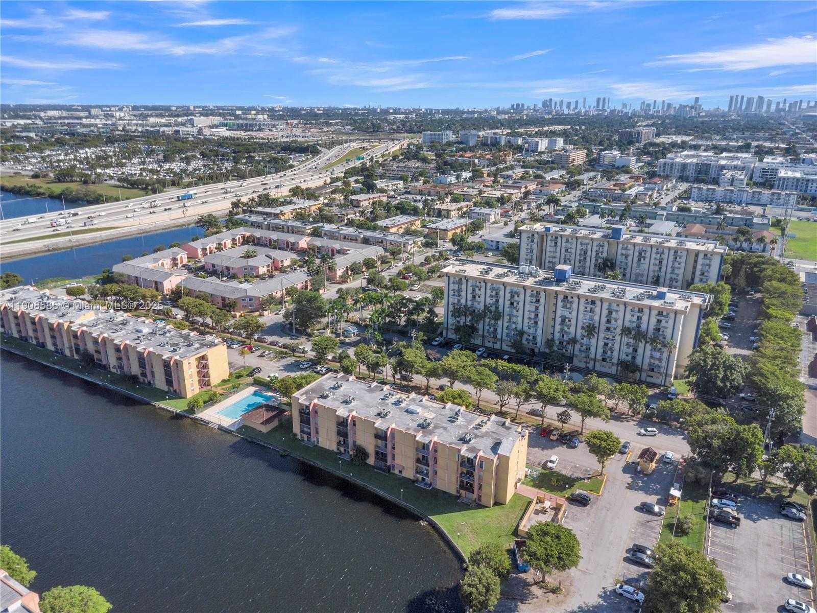 Small Image of 4709 NORTH WEST 7TH ST #204-9, Miami Number 14