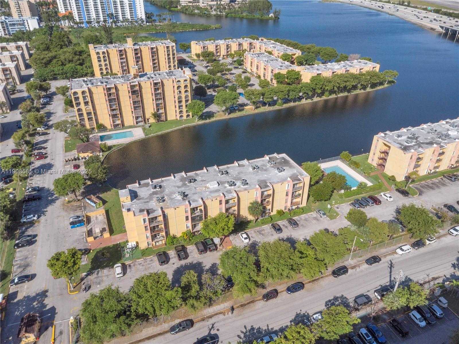 Small Image of 4709 NORTH WEST 7TH ST #204-9, Miami Number 20