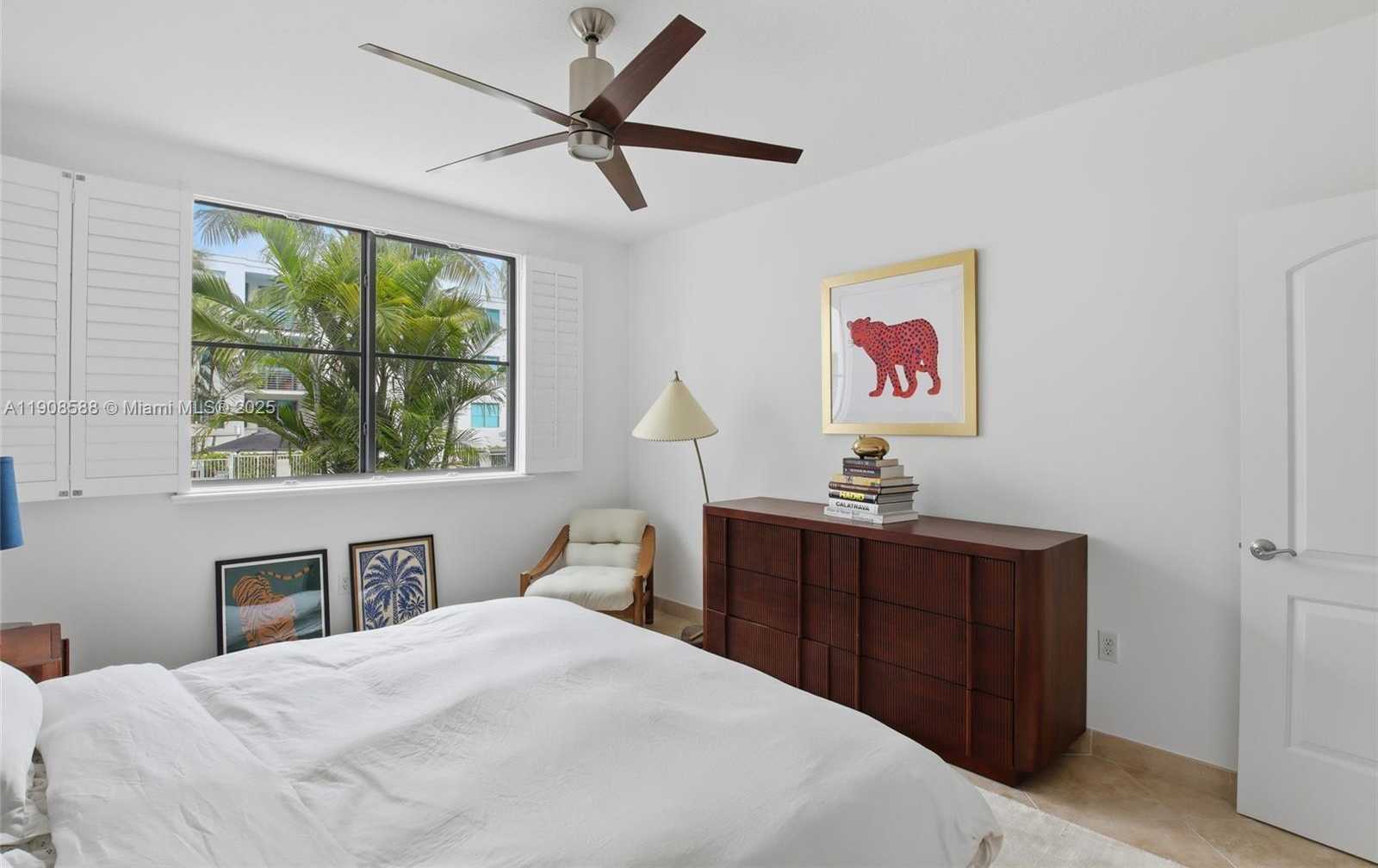 Small Image of 110 WASHINGTON AVE #2420, Miami Beach Number 14