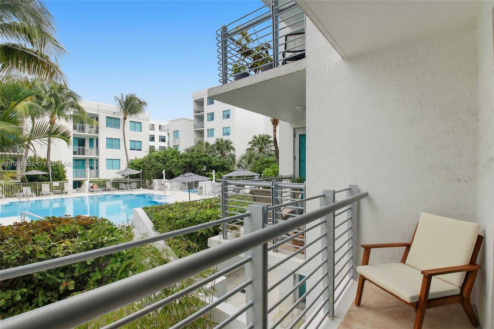Small Image of 110 WASHINGTON AVE #2420, Miami Beach Number 5