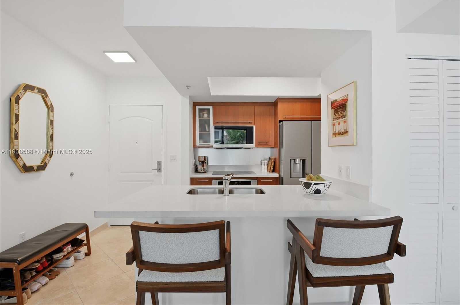 Small Image of 110 WASHINGTON AVE #2420, Miami Beach Number 9