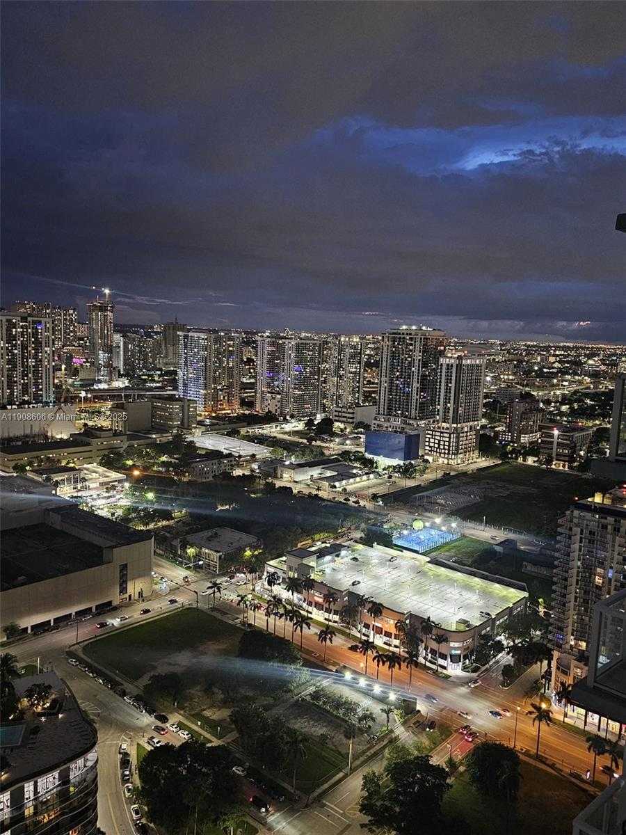 Small Image of 1900 NORTH BAYSHORE DR #4007, Miami Number 17