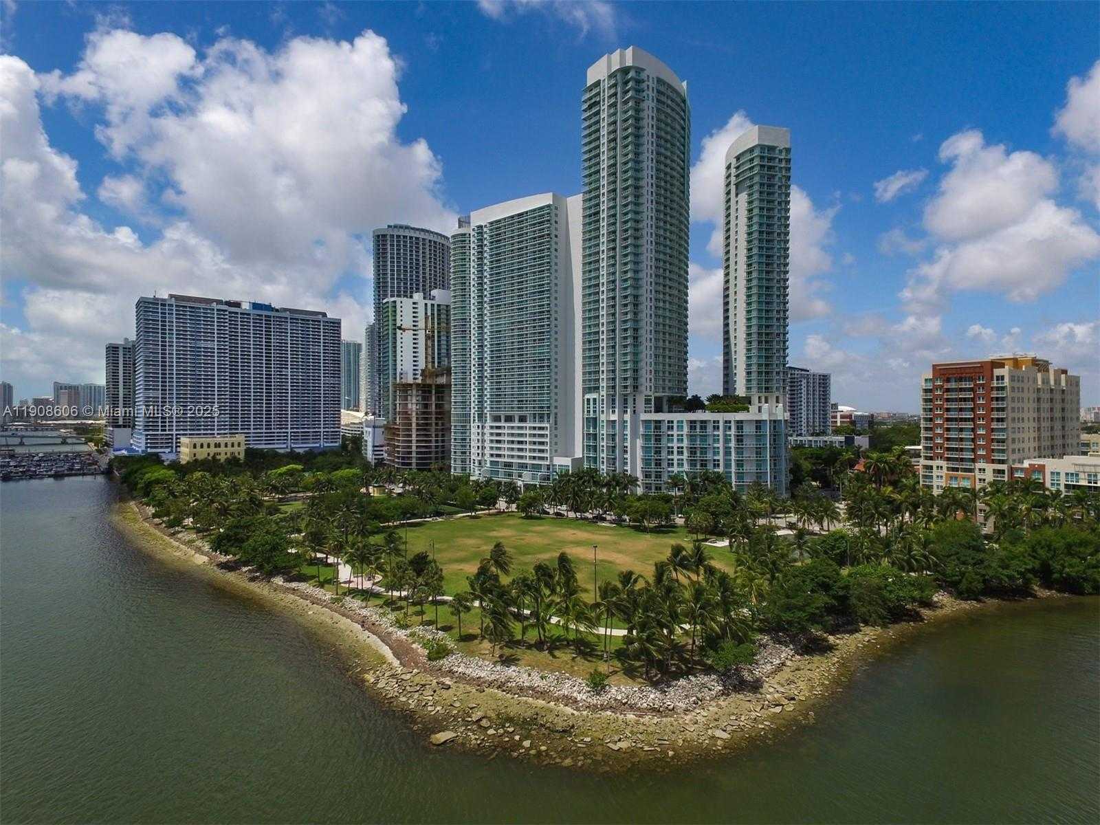 Small Image of 1900 NORTH BAYSHORE DR #4007, Miami Number 19