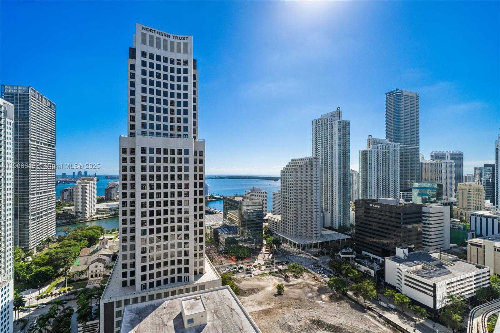 Small Image of 68 SOUTH EAST 6TH ST #2505, Miami Number 15