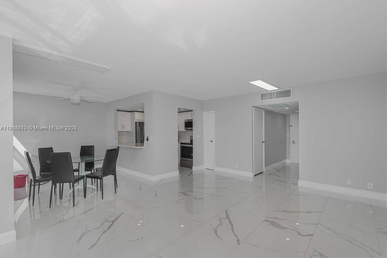 Small Image of 20301 WEST COUNTRY CLUB DR #1221, Aventura Number 13